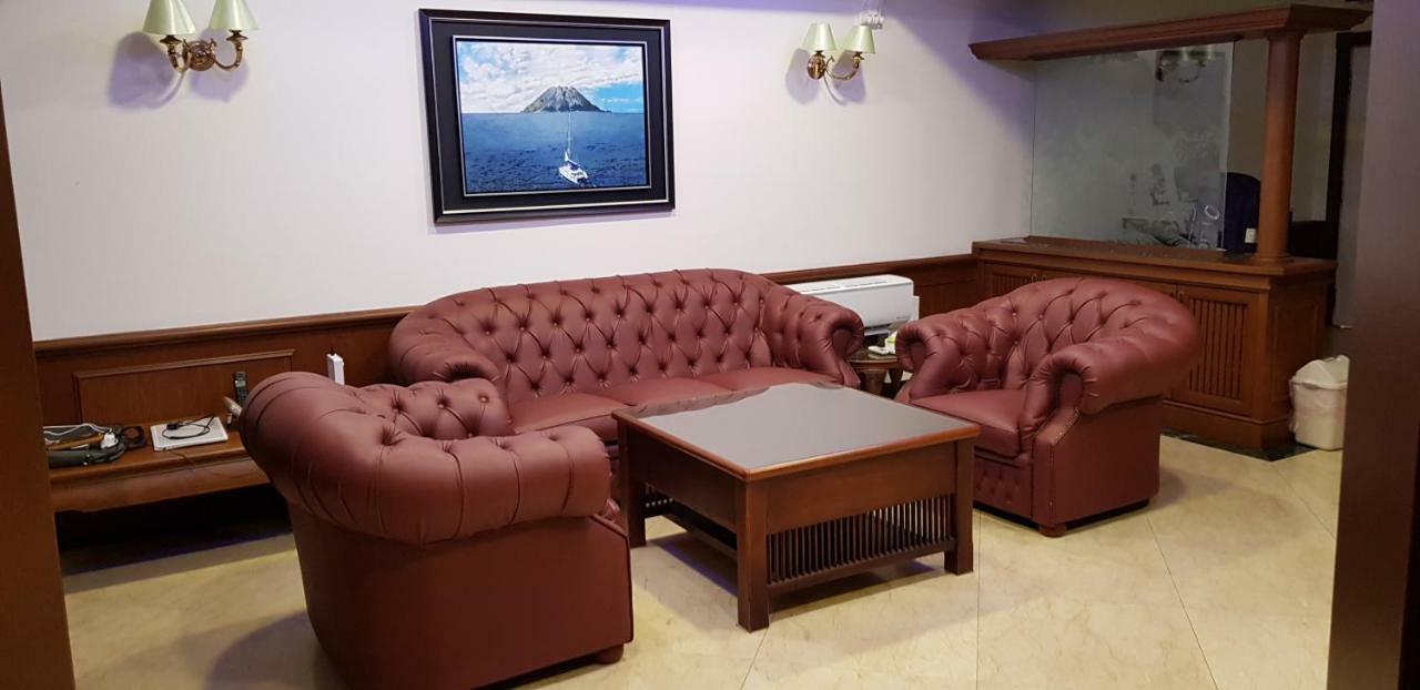 Marina Court Luxury Penthouse Aparthotel Κότα Κιναμπαλού Εξωτερικό φωτογραφία